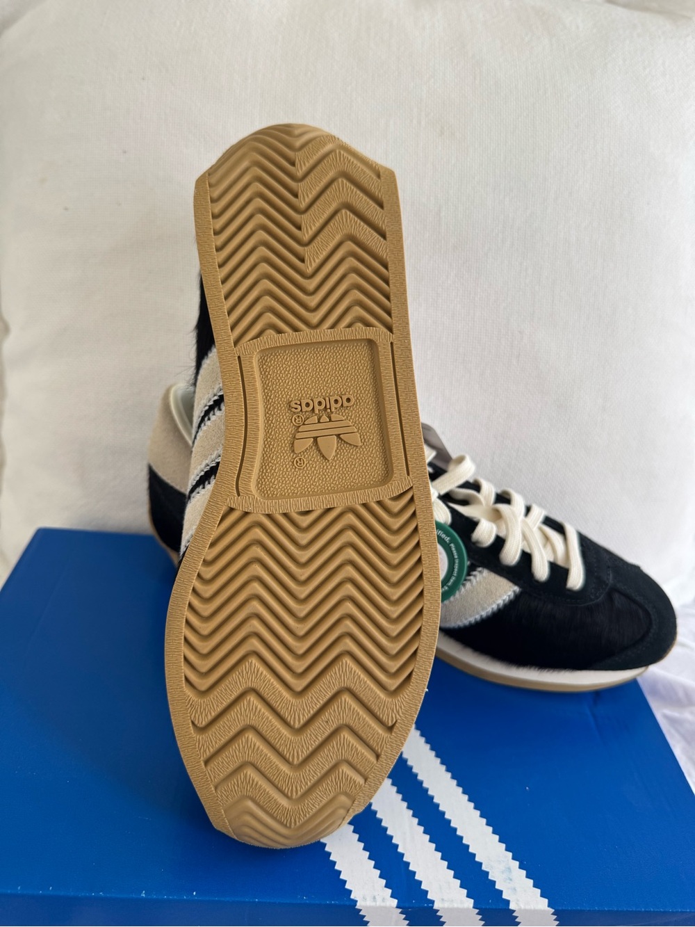 adidas Black & Cream Ponyhair Retro Trainer - Picture 3 of 4